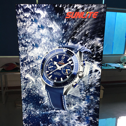 Tira LED rígida con iluminación lateral DXD438E 
