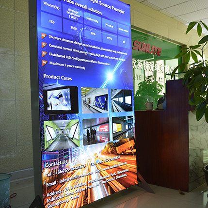 Tira LED rígida con iluminación lateral DXD438E 