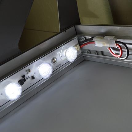 Tira LED rígida con iluminación lateral DXD438E 